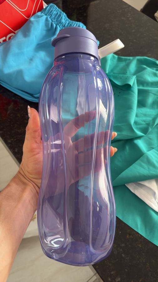 Garrafa Tupperware de 1,5 litro do kit de prêmios
